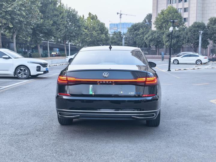 Passat EV 2022 430PHEV Hybrid Business photo 5