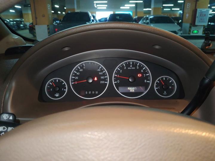 GL8 2014 2.4L Comfort photo 4