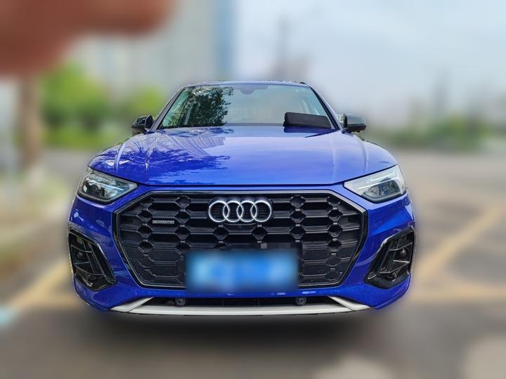 Q5L 2021 40 TFSI Luxury Dynamic photo 2