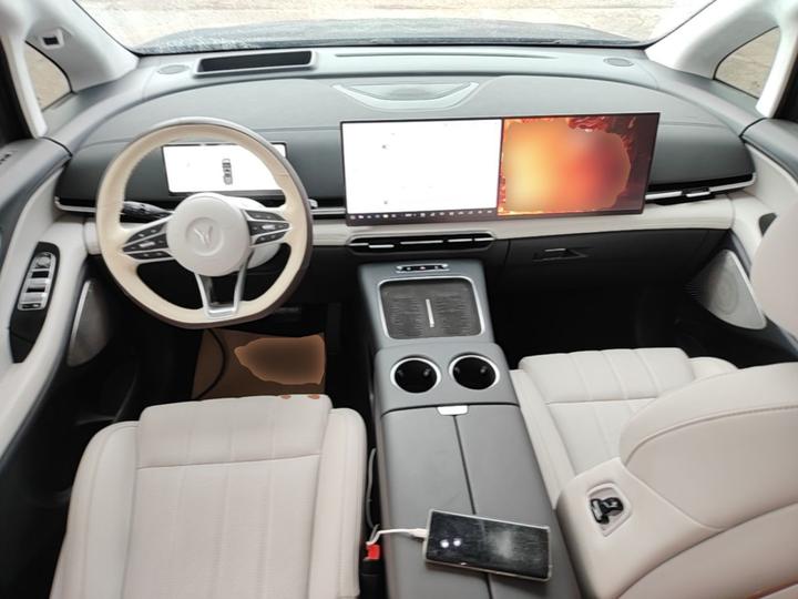 Voyah Dreamer 2025 PHEV AWD Flagship photo 5