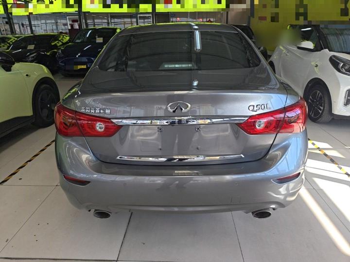 Q50L 2016 2.0T Progressive photo 3