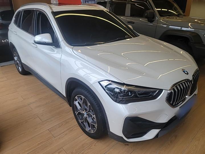X1 2021 Facelift sDrive25Li Leading photo 3