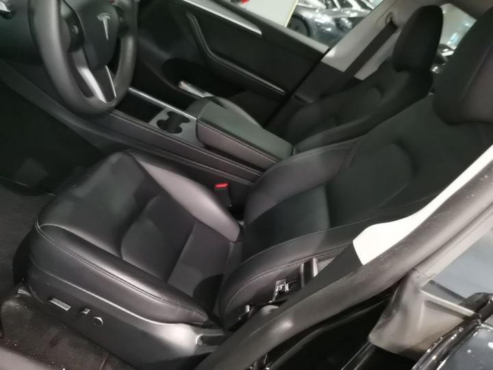 Model Y 2023 RWD photo 6