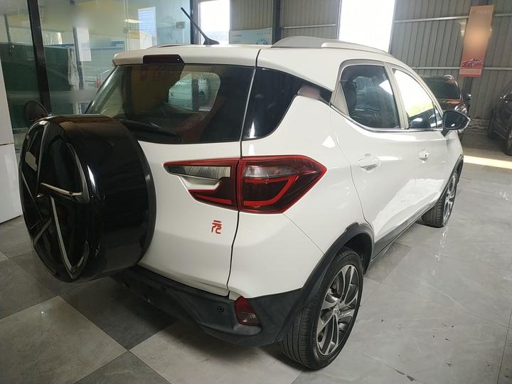 Yuan 2017 1.5L MT photo 4