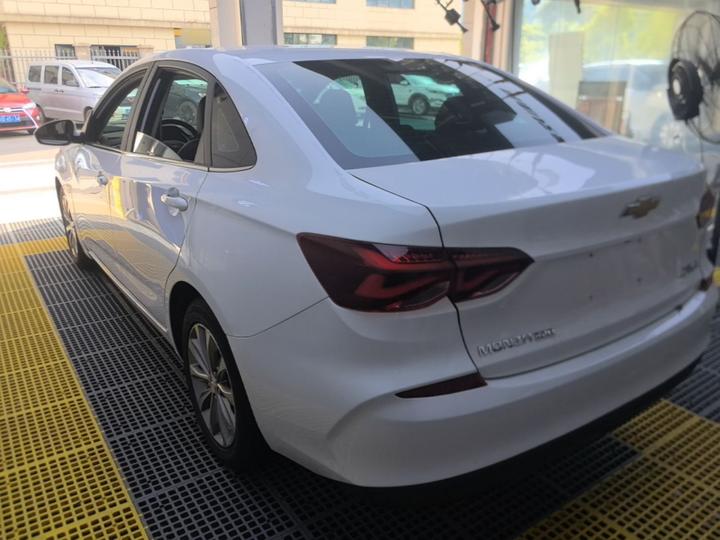 Cruze 2022 320 AT photo 4