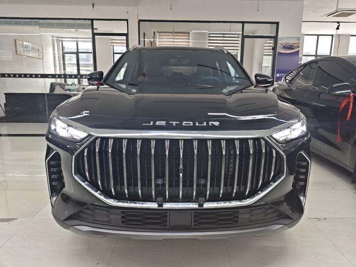 X70 PLUS 2025 Champion 1.5T DCTPRO 5-Seater photo 2