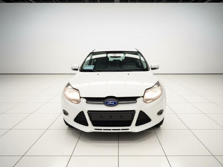 Focus 2012 Sedan 1.6L AT photo 2