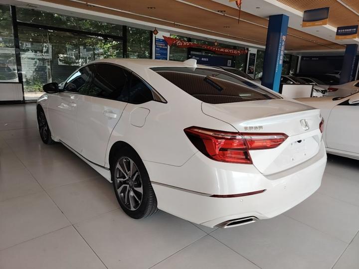 2019 260TURBO Elegant China VI photo 4