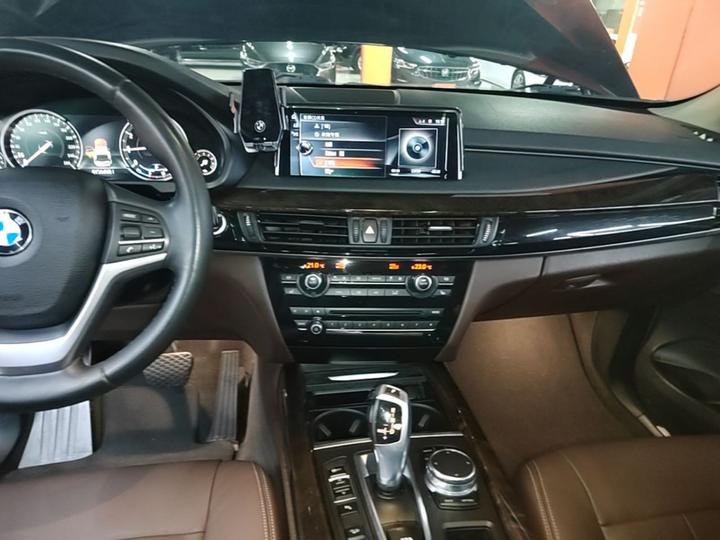 X5 Imported 2017 xDrive28i photo 8