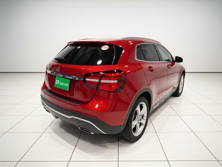GLA 2017 GLA 200 Dynamic photo 4