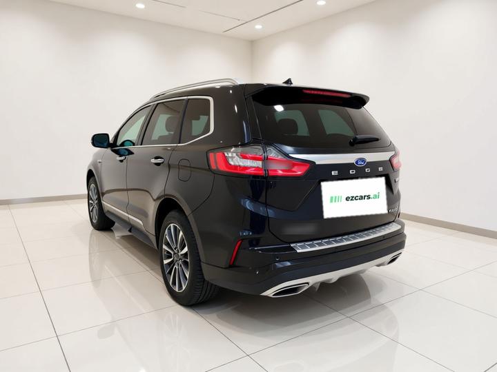 Edge 2021 Facelift PLUS EcoBoost 245 RWD 7-Seater photo 4