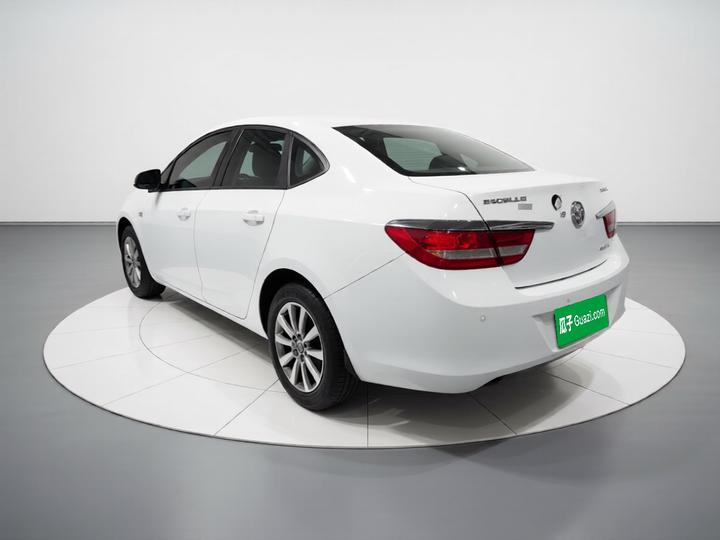 Excelle 2013 GT 1.6L MT Comfort photo 4