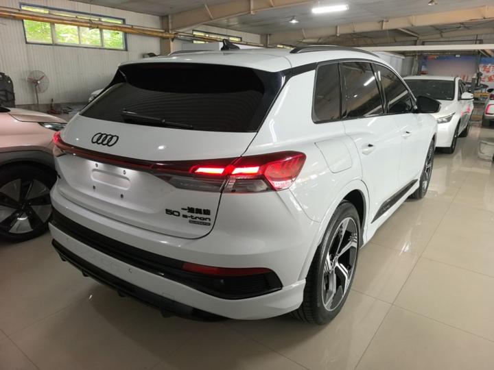 Q4 e-tron 2024 50 e-tron quattro photo 4