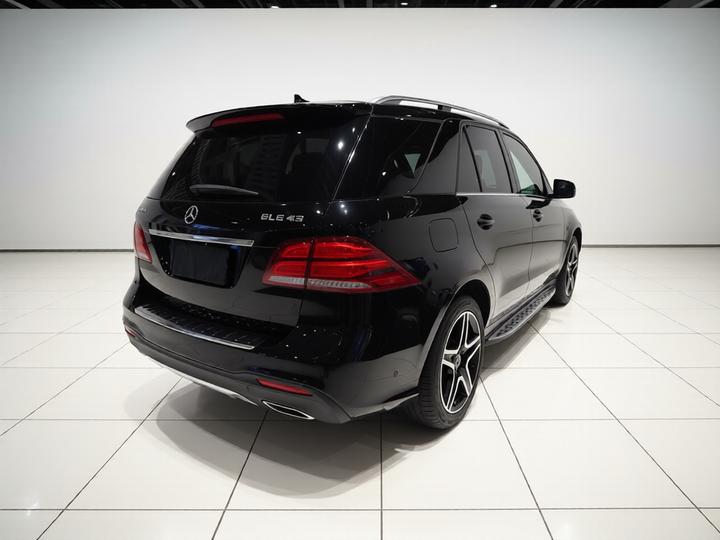 GLE AMG 2017 AMG GLE 43 4MATIC photo 4