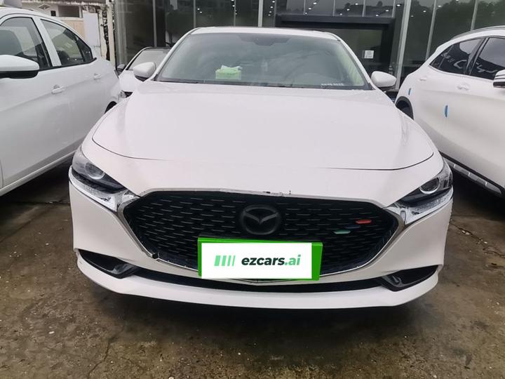 3 Axela 2021 2.0L AT photo 2