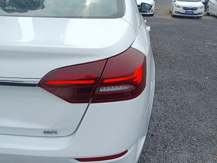 Emgrand 2021 UP 1.5L CVT photo 7