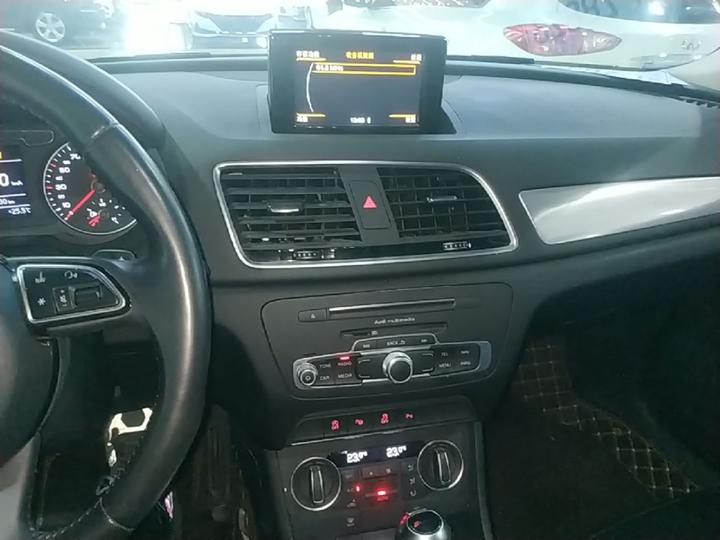 Q3 2017 35 TFSI photo 8