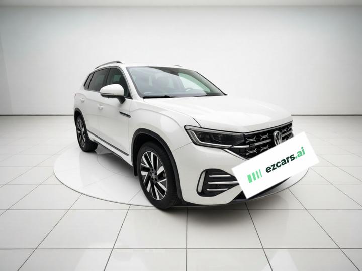 Tayron 2023 330TSI RWD R-Line photo 3