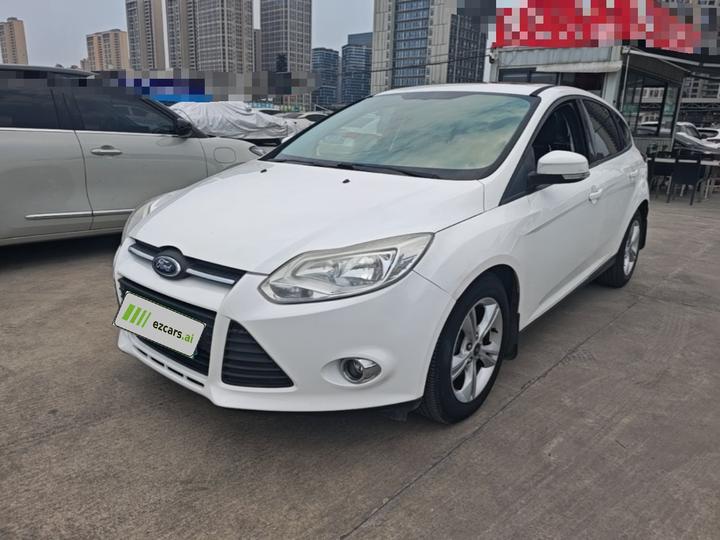 Focus 2012 Hatchback 1.6L AT