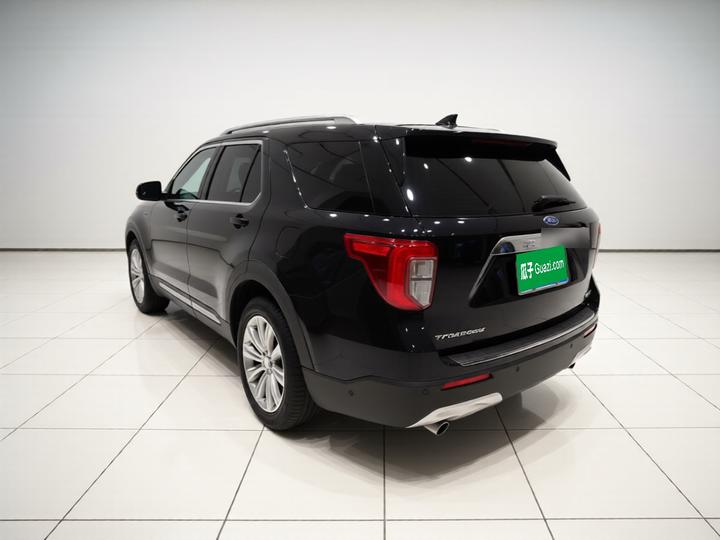 Explorer 2020 EcoBoost 285 AWD Titanium 7-Seater photo 4