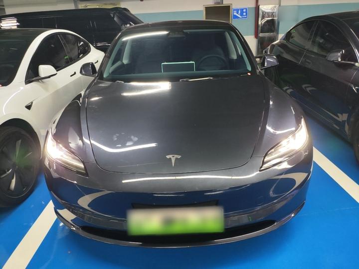 Model 3 2025 RWD photo 2