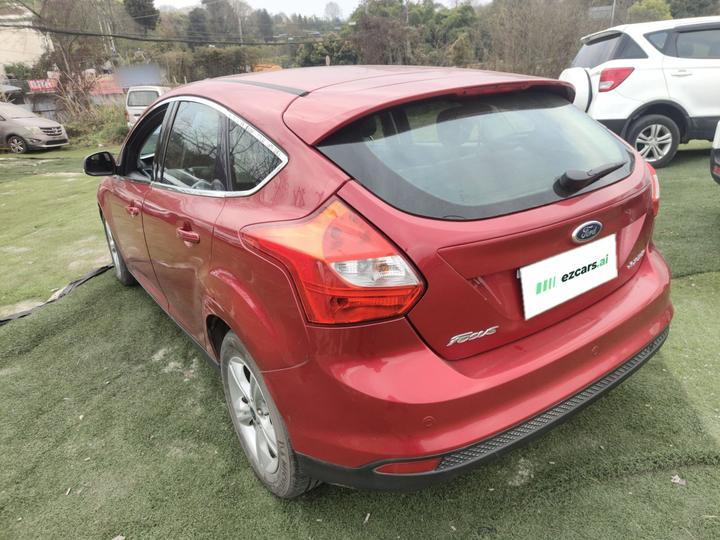 Focus 2012 Hatchback 1.6L AT photo 4