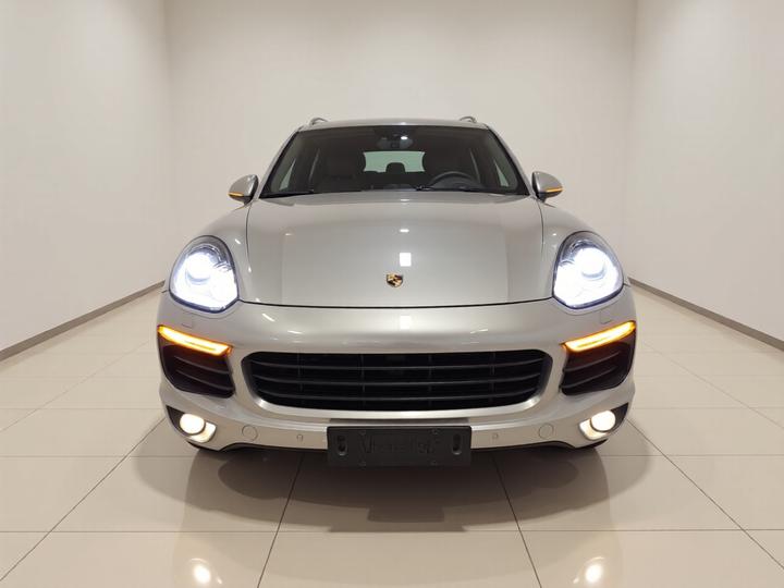 2015 Cayenne 3.0T photo 2