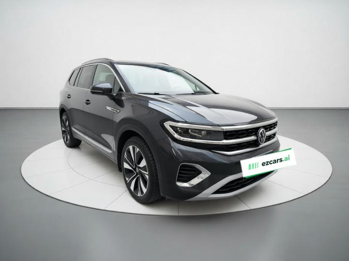 2023 Facelift 380TSI AWD Luxury Pro 7-Seater photo 3