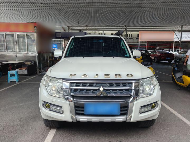Pajero Imported 2018 3.0L AT Comfort photo 2