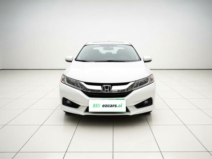 2015 1.5L CVT Luxury photo 2