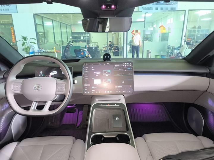ET5T 2025 75kWh Touring photo 5