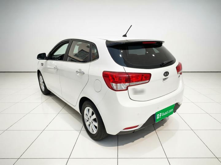 K2 2015 Hatchback 1.4L MT GLS photo 4