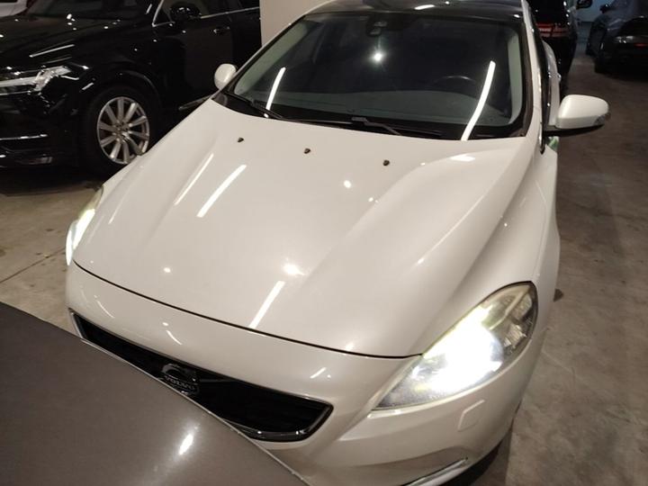 V40 2015 1.6T photo 2