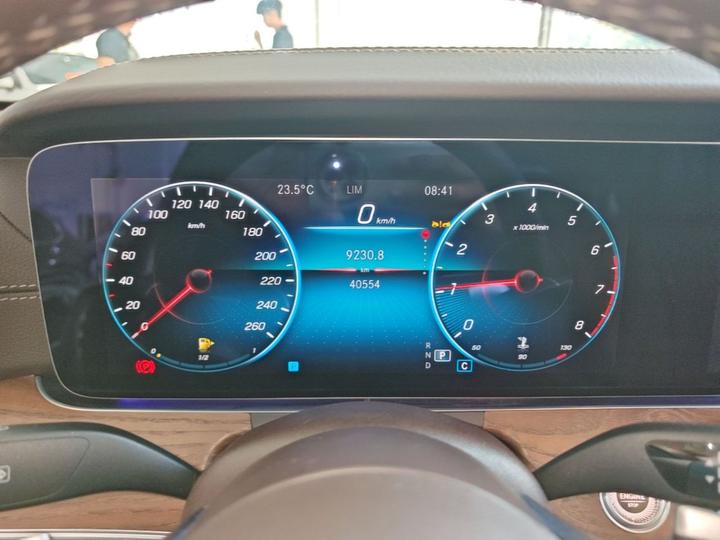 E-Class 2023 Facelift E 260 L photo 7