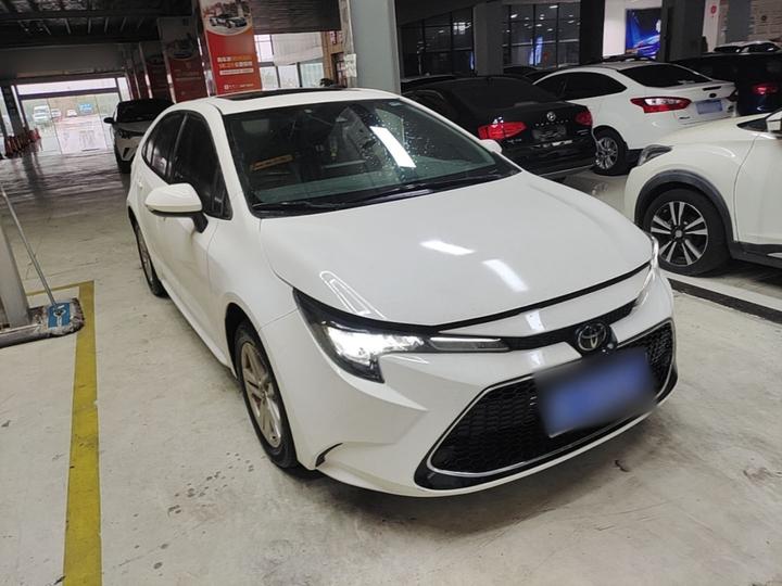 Levin 2022 185T CVT Luxury photo 3