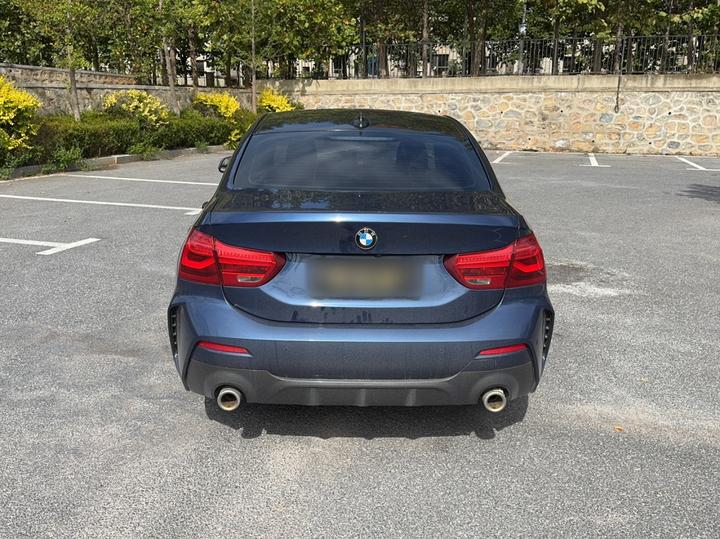 1 Series 2021 120i M Sport photo 3