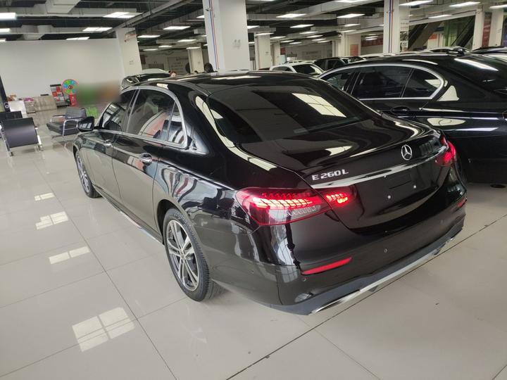E-Class 2023 Facelift E 260 L Sport photo 4