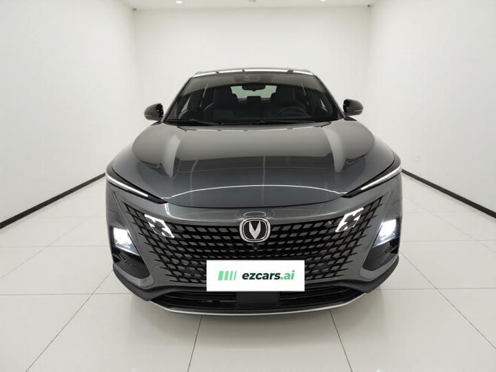 UNI-T 2022 1.5T Premium photo 2
