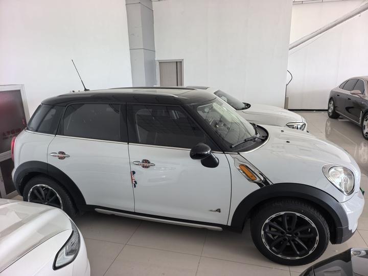 2014 1.6T COOPER ALL4 Fun photo 4