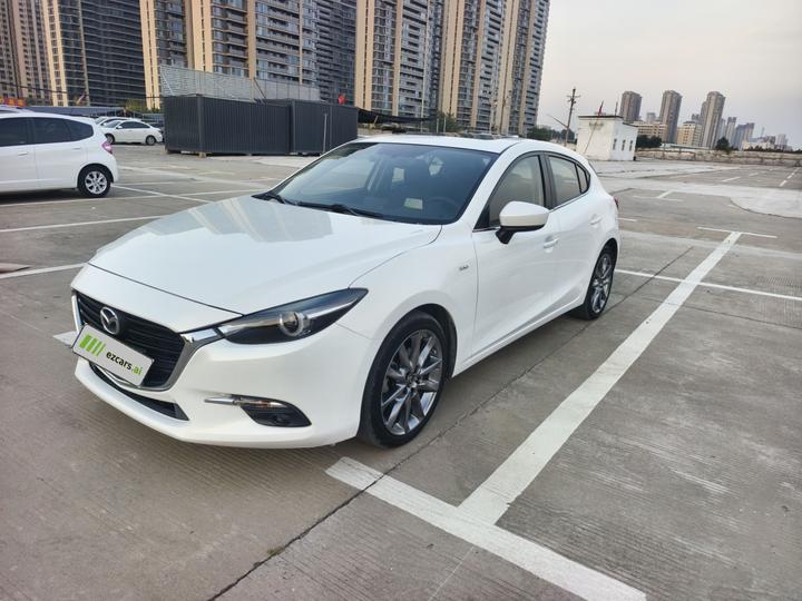 3 Axela 2017 Hatchback 2.0L AT Sport China V