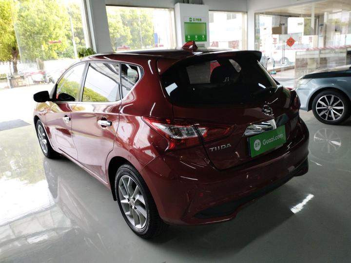 Tiida 2021 1.6L CVT photo 4