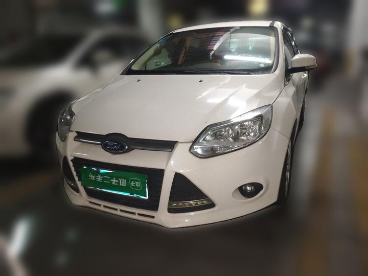 Focus 2012 Hatchback 1.6L AT Comfort photo 2
