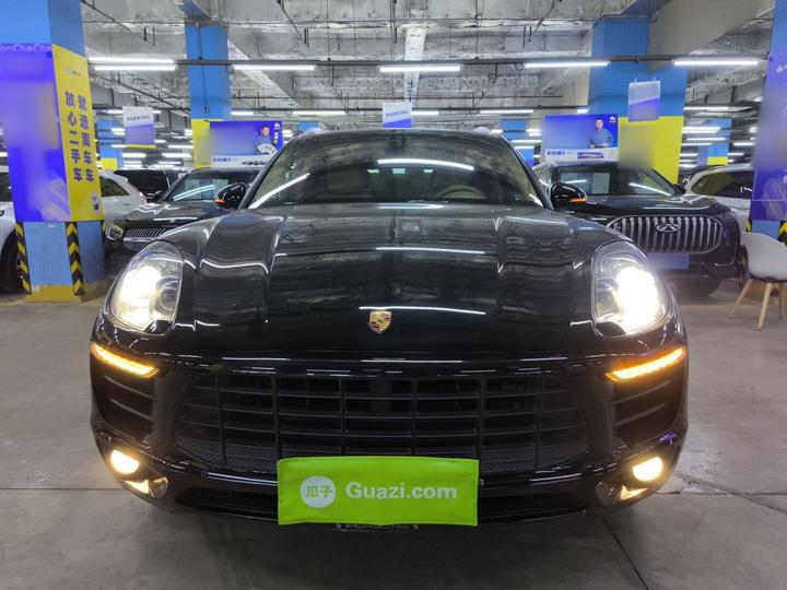 2016 Macan 2.0T photo 2