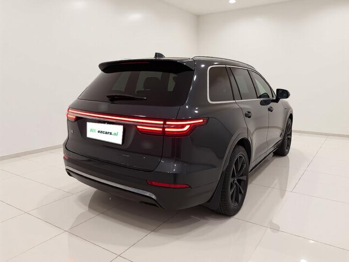 Li Auto ONE 2020 EREV 6-Seater photo 6