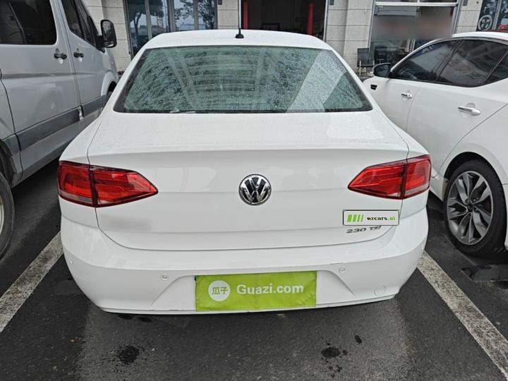 Lamando 2015 230TSI DSG photo 5