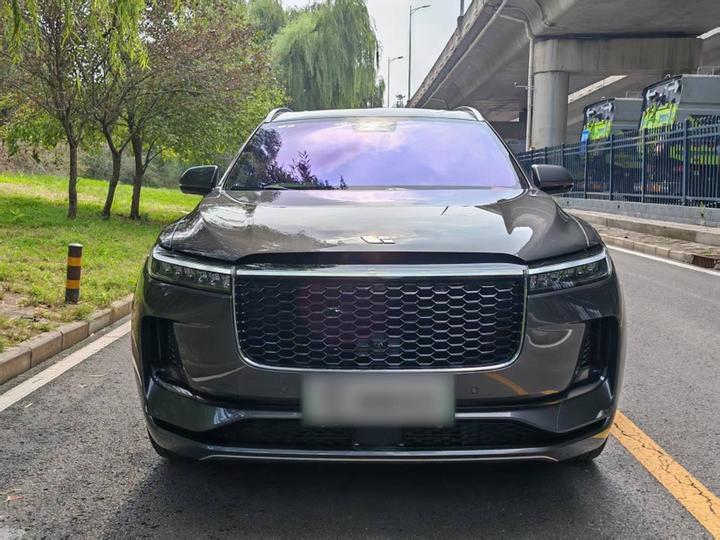 Li Auto ONE 2021 EREV 6-Seater photo 2