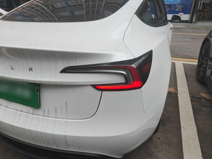 Model 3 2023 RWD photo 7