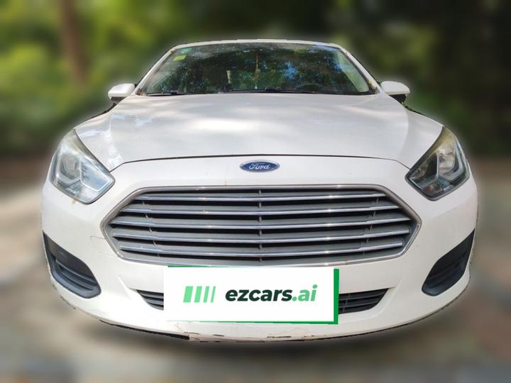 Escort 2017 Facelift 1.5L AT Comfort photo 2