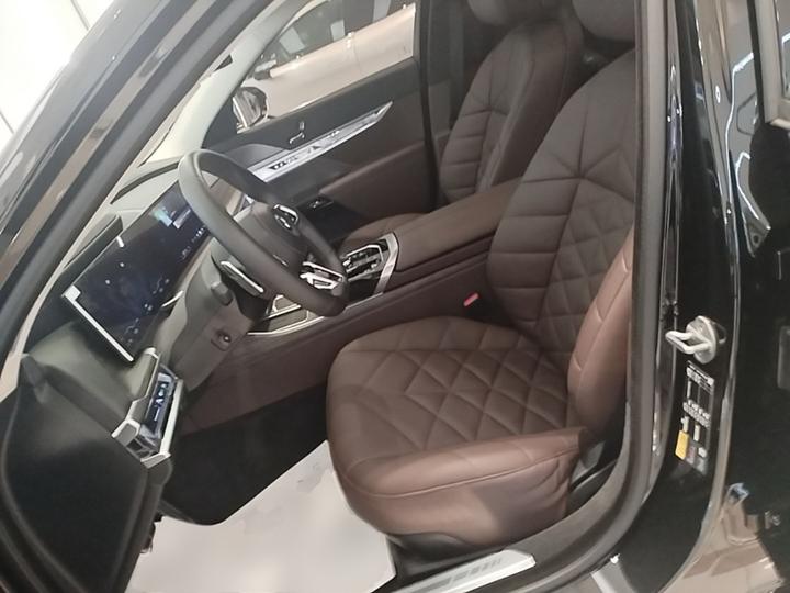 i7 2023 eDrive50L Leading M Sport Package photo 6