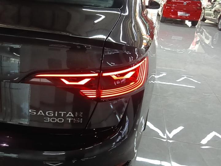 Sagitar 2023 300TSI DSG photo 7